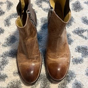 Size 9.5 Cordani calzature boots